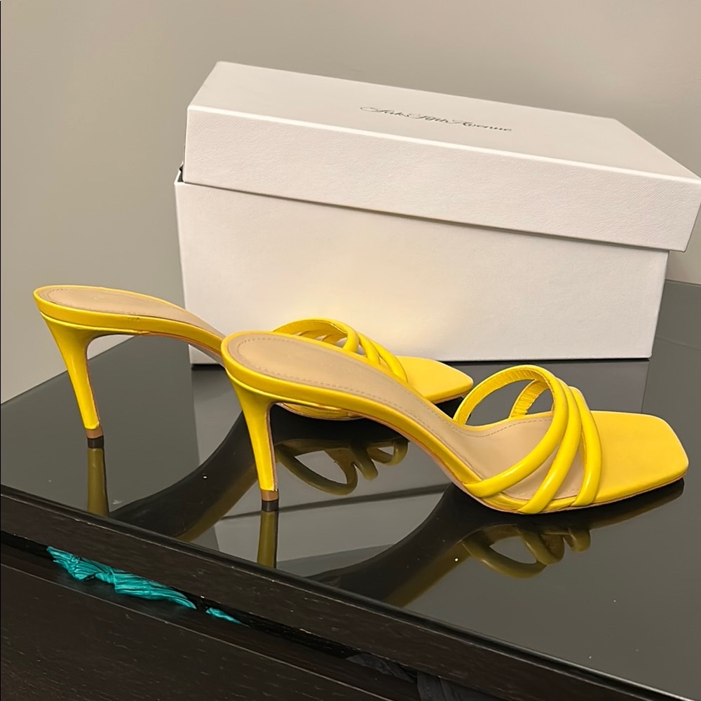 Saks fifth Avenue brand Elegant Yellow Strappy Heels